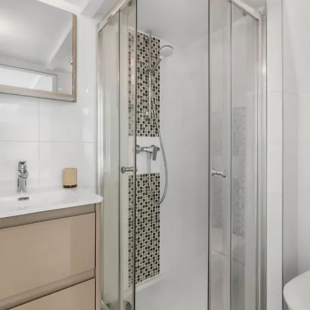 Duplex Proche De Paris, Calme Et Moderne アニエール
